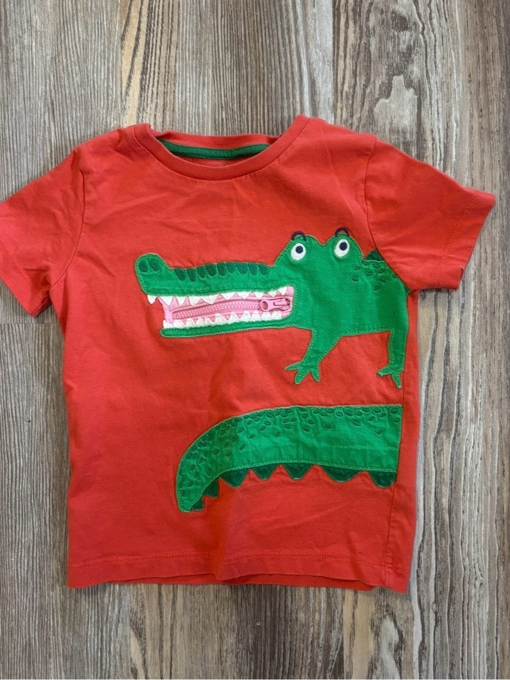 Mini Boden kids' alligator appliqué cotton with zipper graphic t-shirt 2-3 years